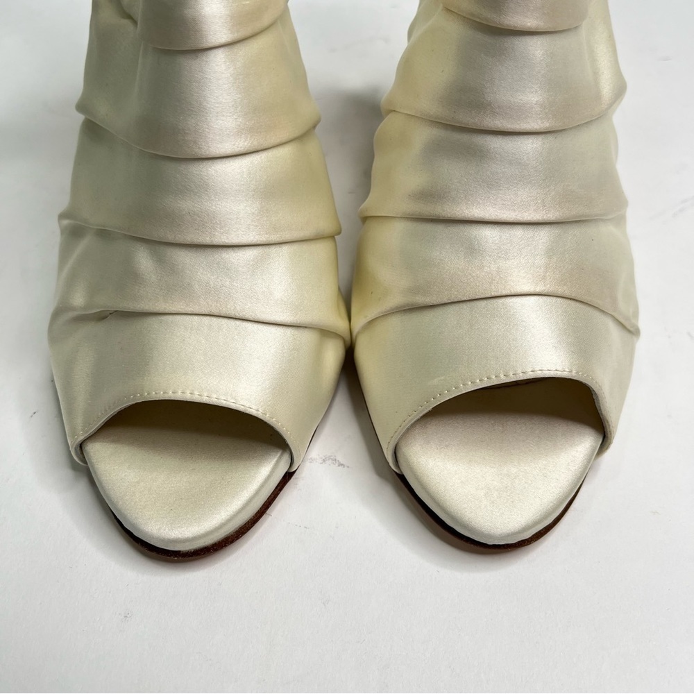NEW Bridal by Butter Cream Satin Peep-Toe Lace-up Classy Wedding Bridal Pumps - Picture 3 of 14
